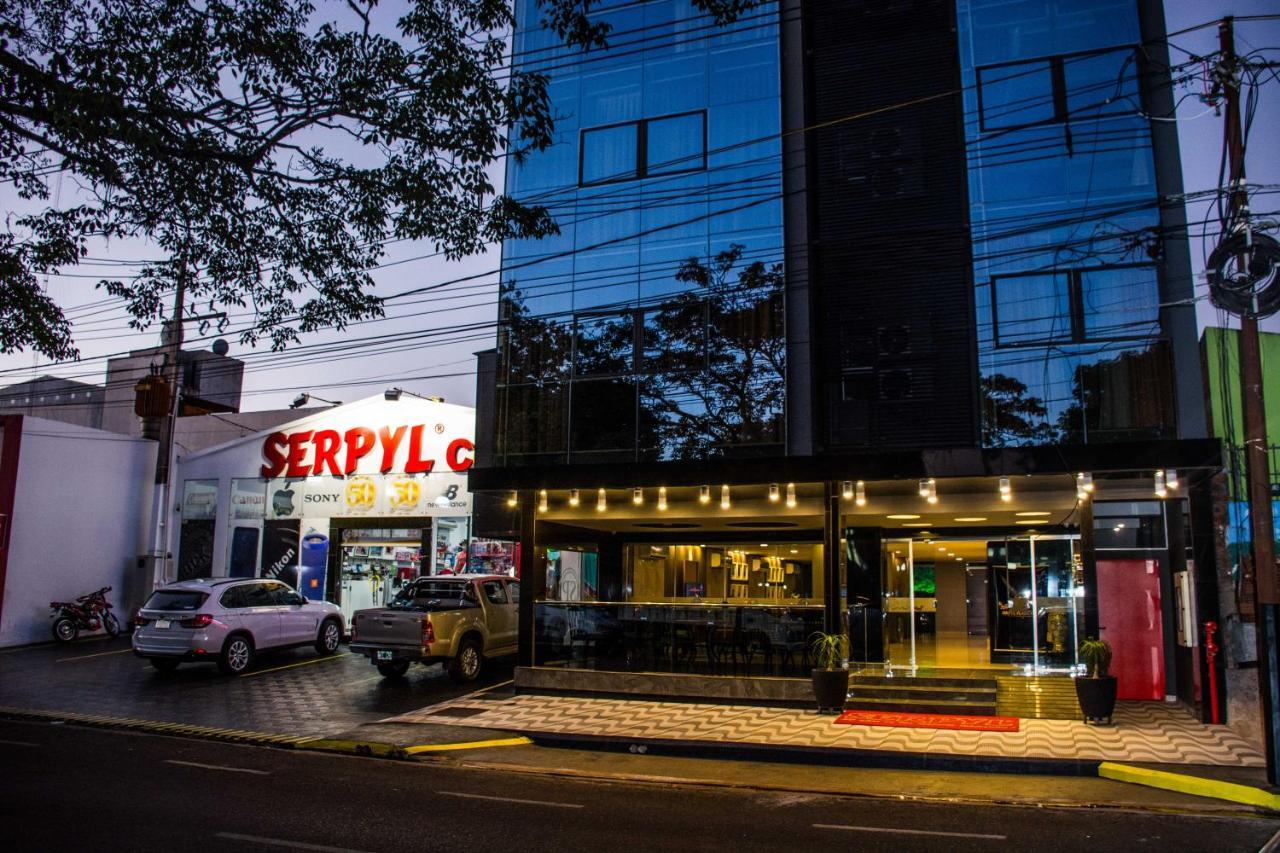 Serpyl Plaza Hotel Encarnacion Exterior photo